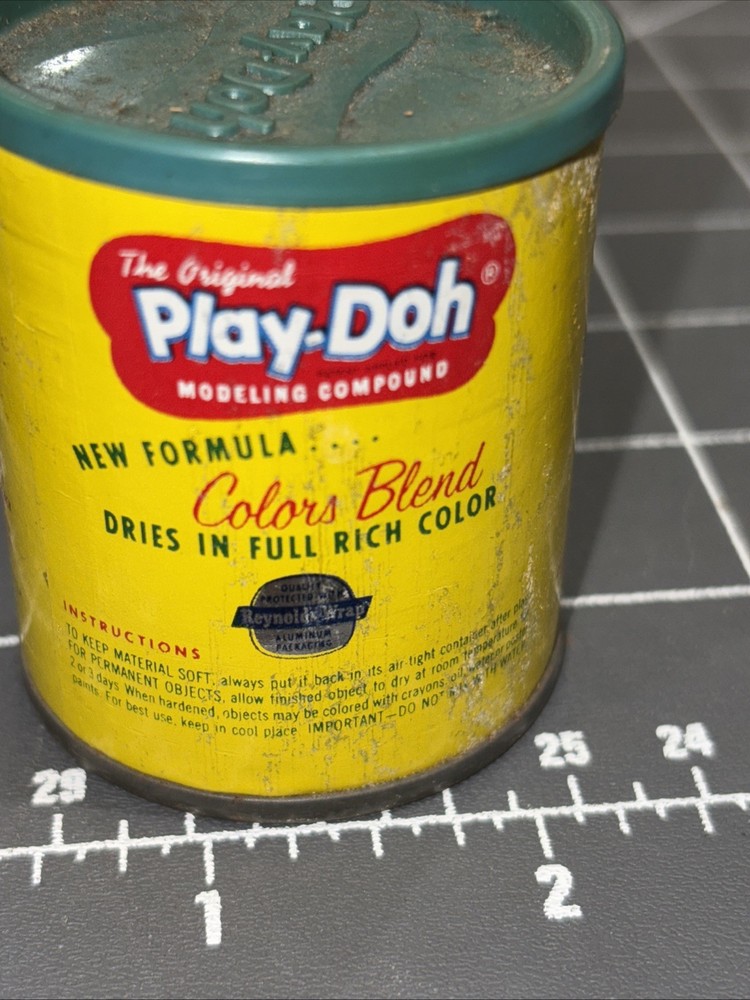 2 Original Play-Doh Vintage Empty 1962 2 Oz Cans
