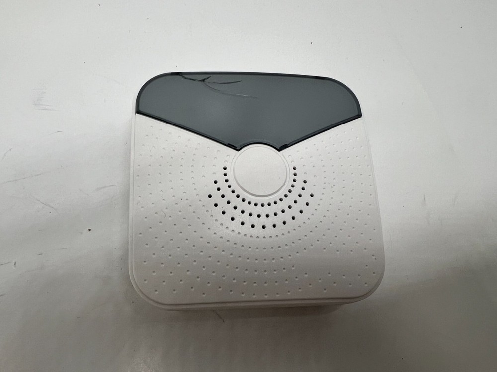 Newhouse Hardware Wireless Chime with LED Light & Push Button WCMBRG White