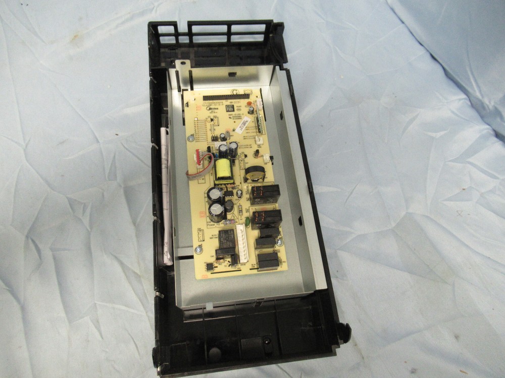 Frigidaire Microwave Complete Control Panel Assembly 5304533657 (Lot #125)
