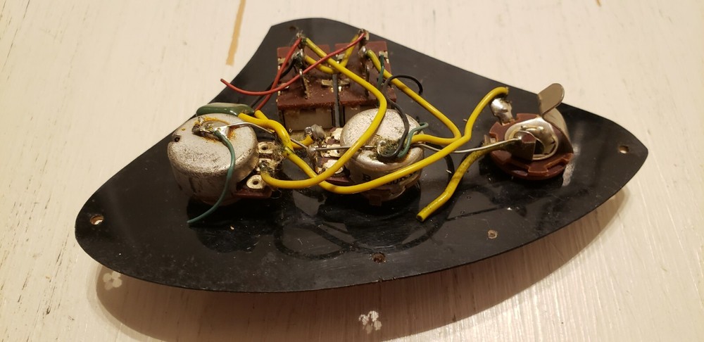 Volume Tone Control Pick Guard Ship World Wide