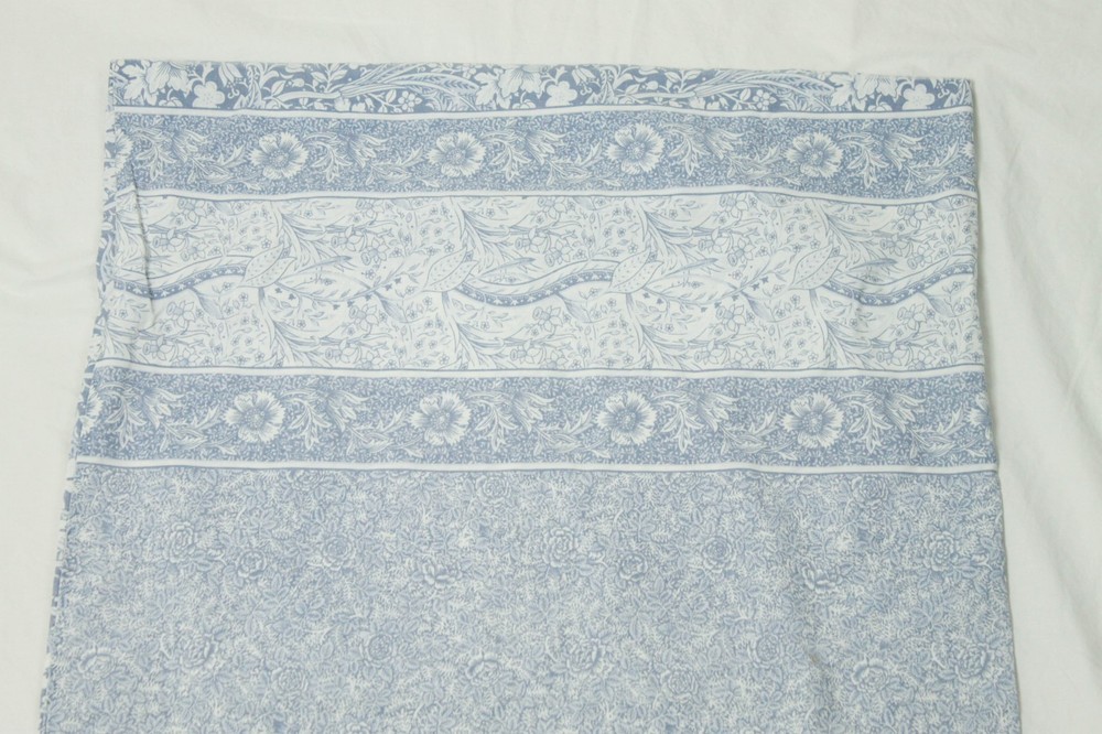 Vintage Blue White Flower Pattern Pillow Case