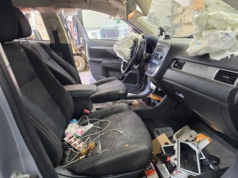 OUTLANDER 2016 Dash Bezel 600808
