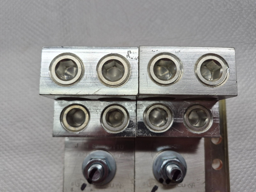 SCHNEIDER / SQUARE D HCWM12SN Solid Neutral Kit for I-Line Panelboards