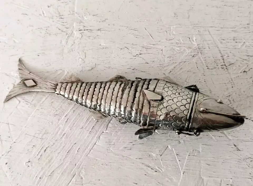 Large Solid Silver Articulated Fish Box - 120g - 19cms.