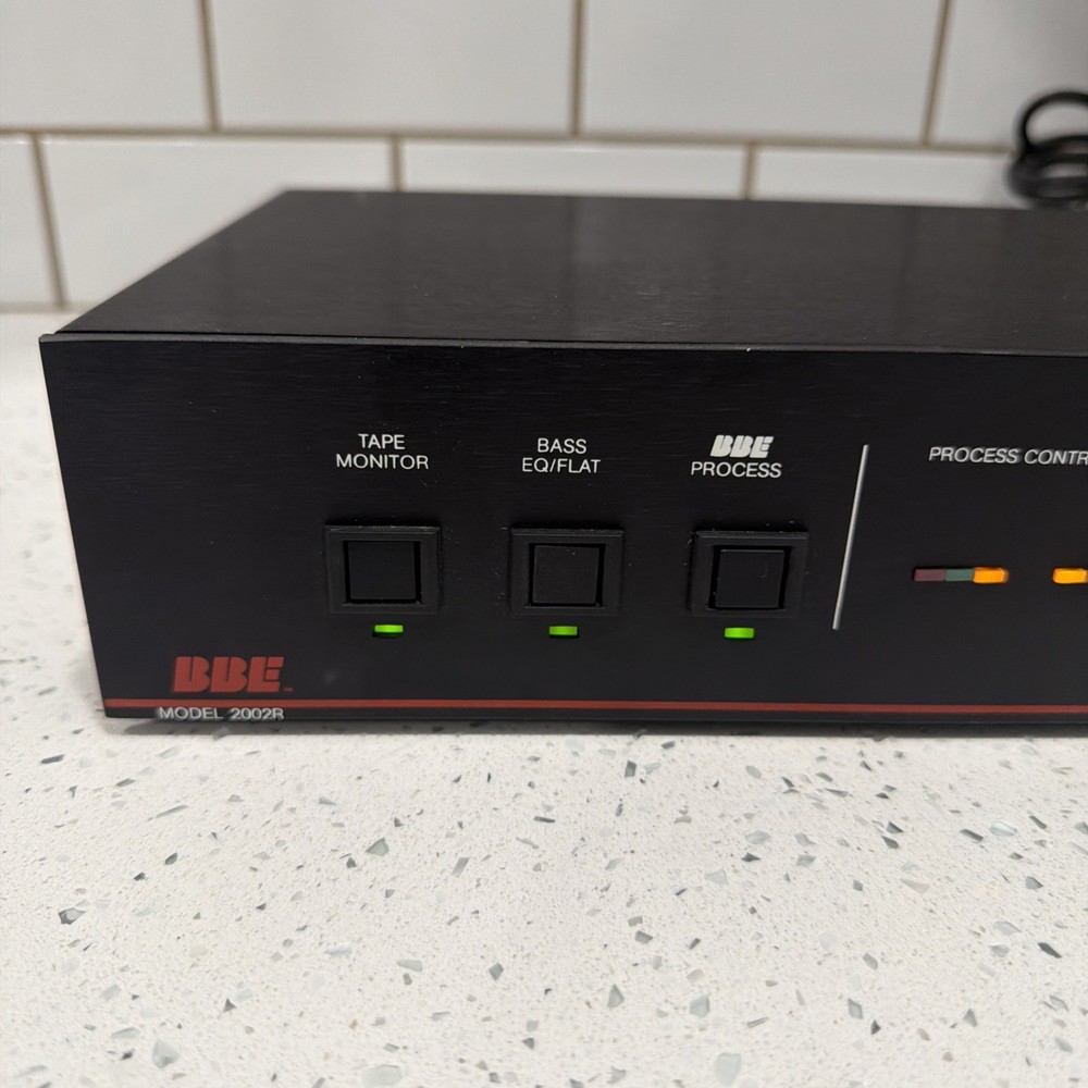 BBE BARCUS-BERRY MODEL 2002R SIGNAL PROCESSOR SONIC MAXIMIZER