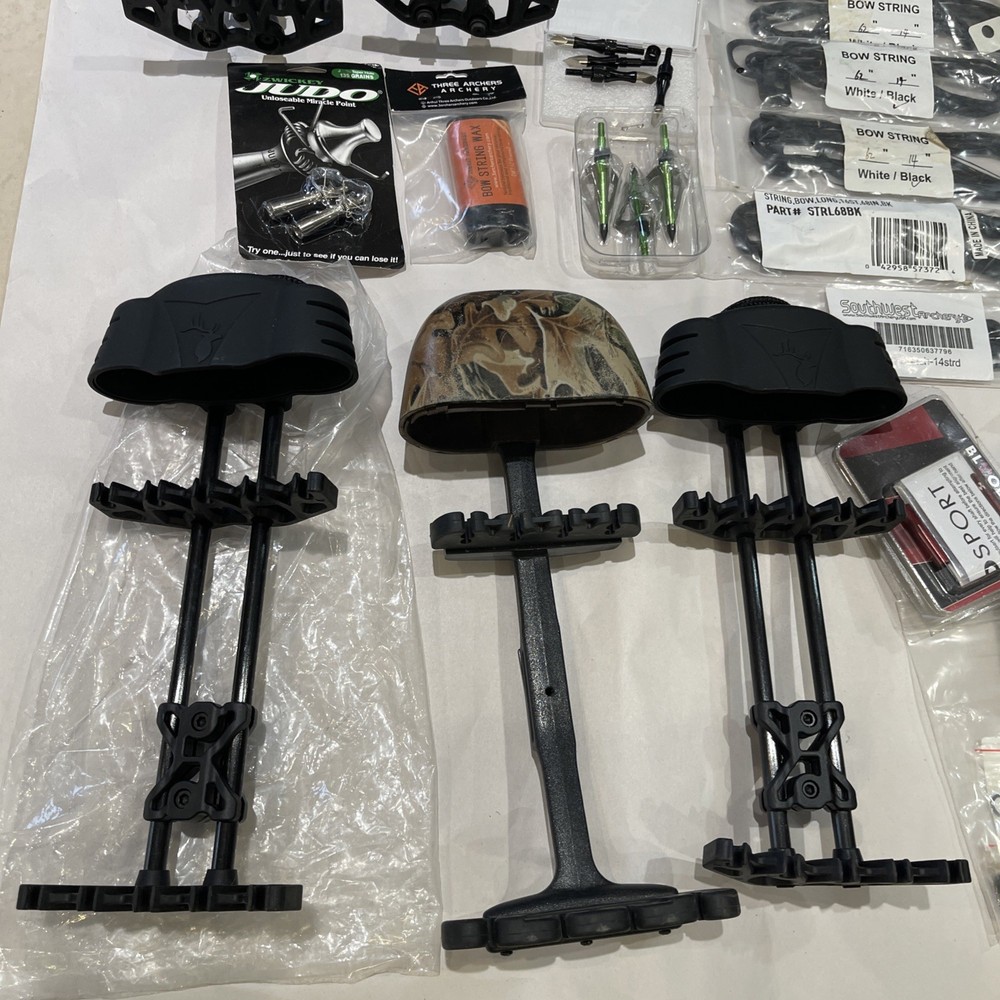 Large New Assorted Archery Quivers/Strings/Broadheads/Vanes/Guards See Pics
