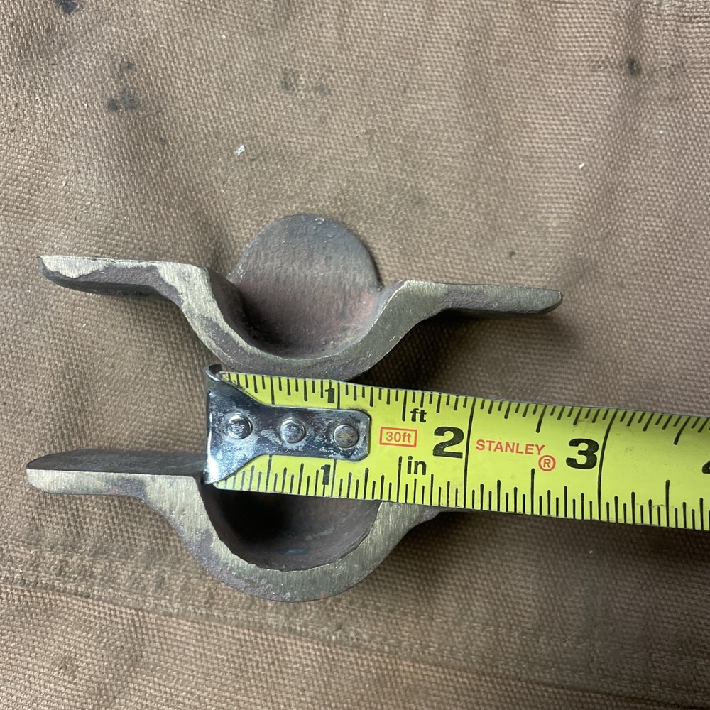 Cast Brass Cannon Trunnion Hardware, Casting