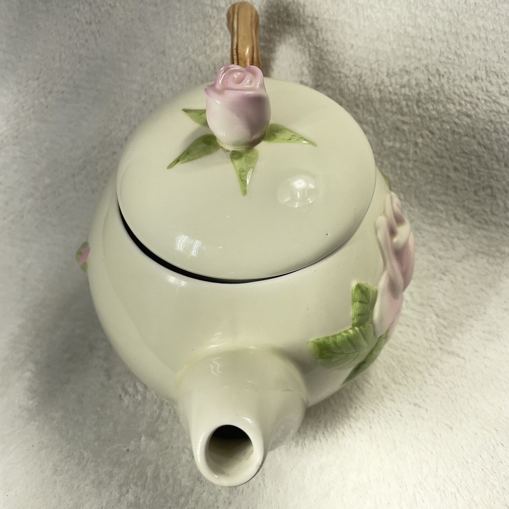 A Telaflora Gift Pink Rose Tea Pot