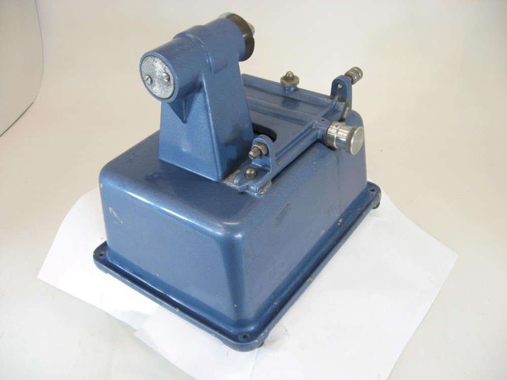 Berkeley Beckman Model 6000 Precision Sharpening Machine 120vac 5/8" Arbor