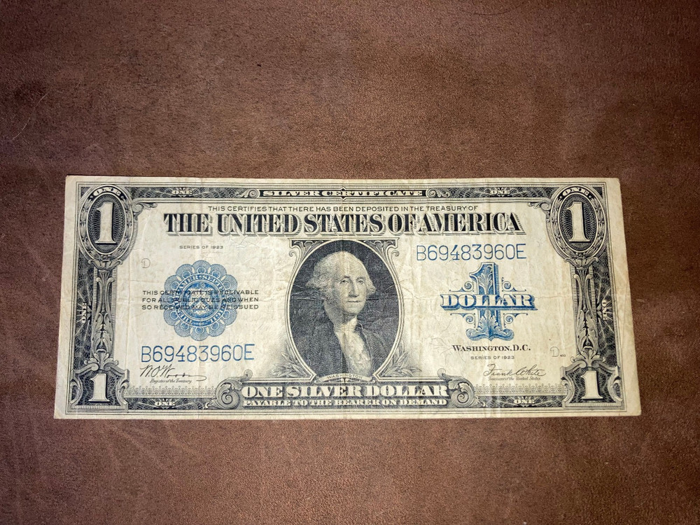 1923 Large one dollar note/silver certificate