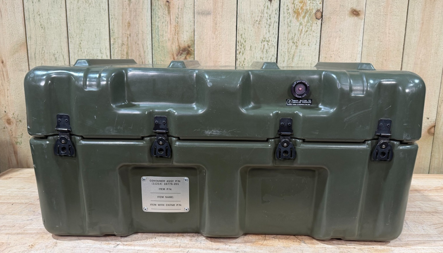 Pelican Hardigg Footlocker Green Case 31x21x15 Military Medic Waterproof