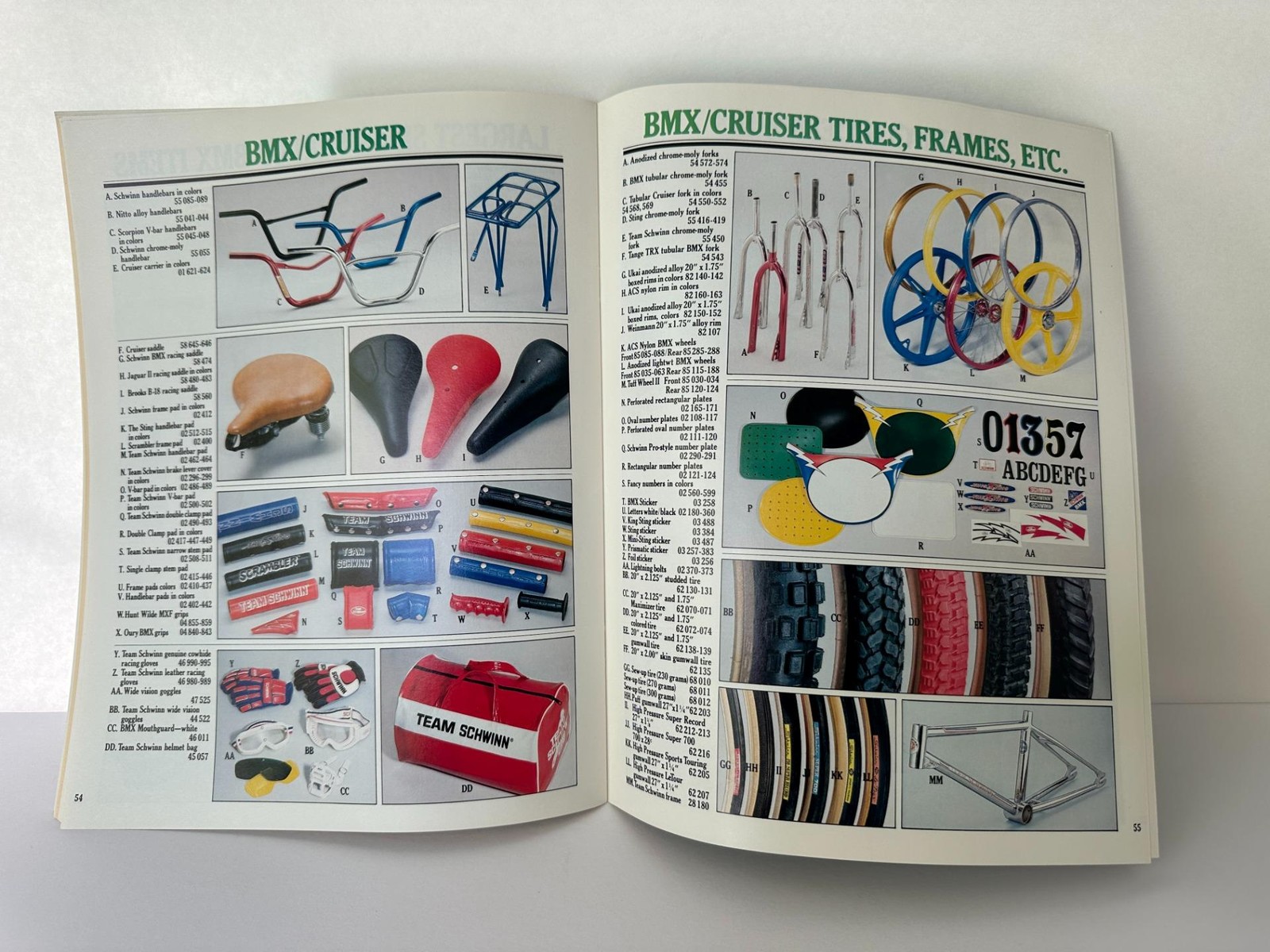 NOS original 1981 Schwinn Bicycle Full line CATALOG brochure Sting BMX