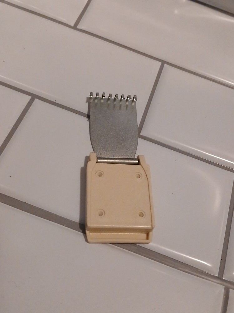 Silver Reed Home Knitter Model Claw Weight Replacement Part For LK 150