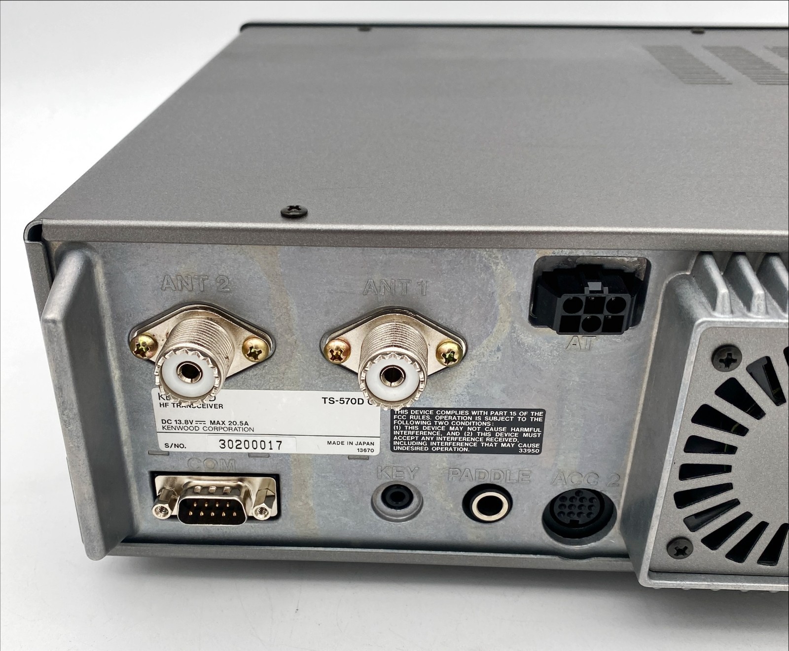 Kenwood TS-570D HF Amateur Radio Transceiver, No Power, 12v DC Cord & Mic MINT