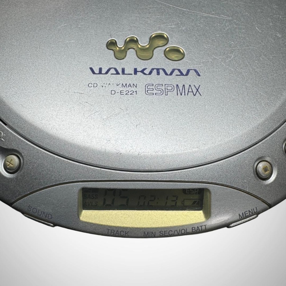 Sony D E221 Walkman Portable CD Player ESP MAX Excellent Condition Rare