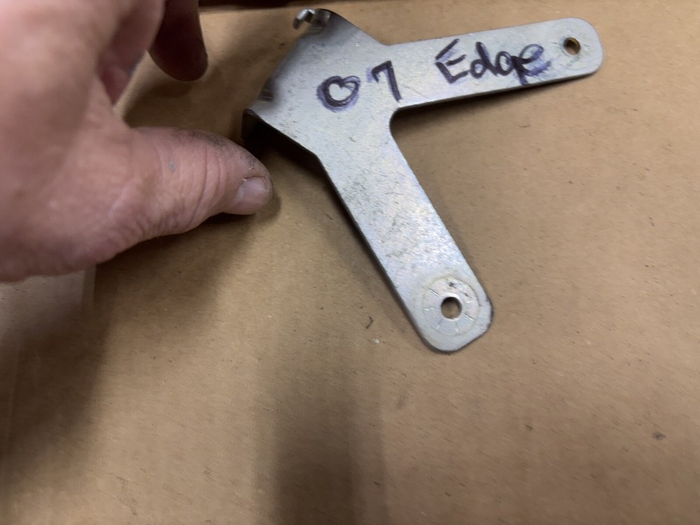 2007 FORD EDGE Horn Bracket