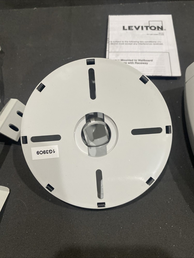 Leviton OSW12-M0W Multi-Tech Wall Mounted Occupancy Sensor Motion - Open Box