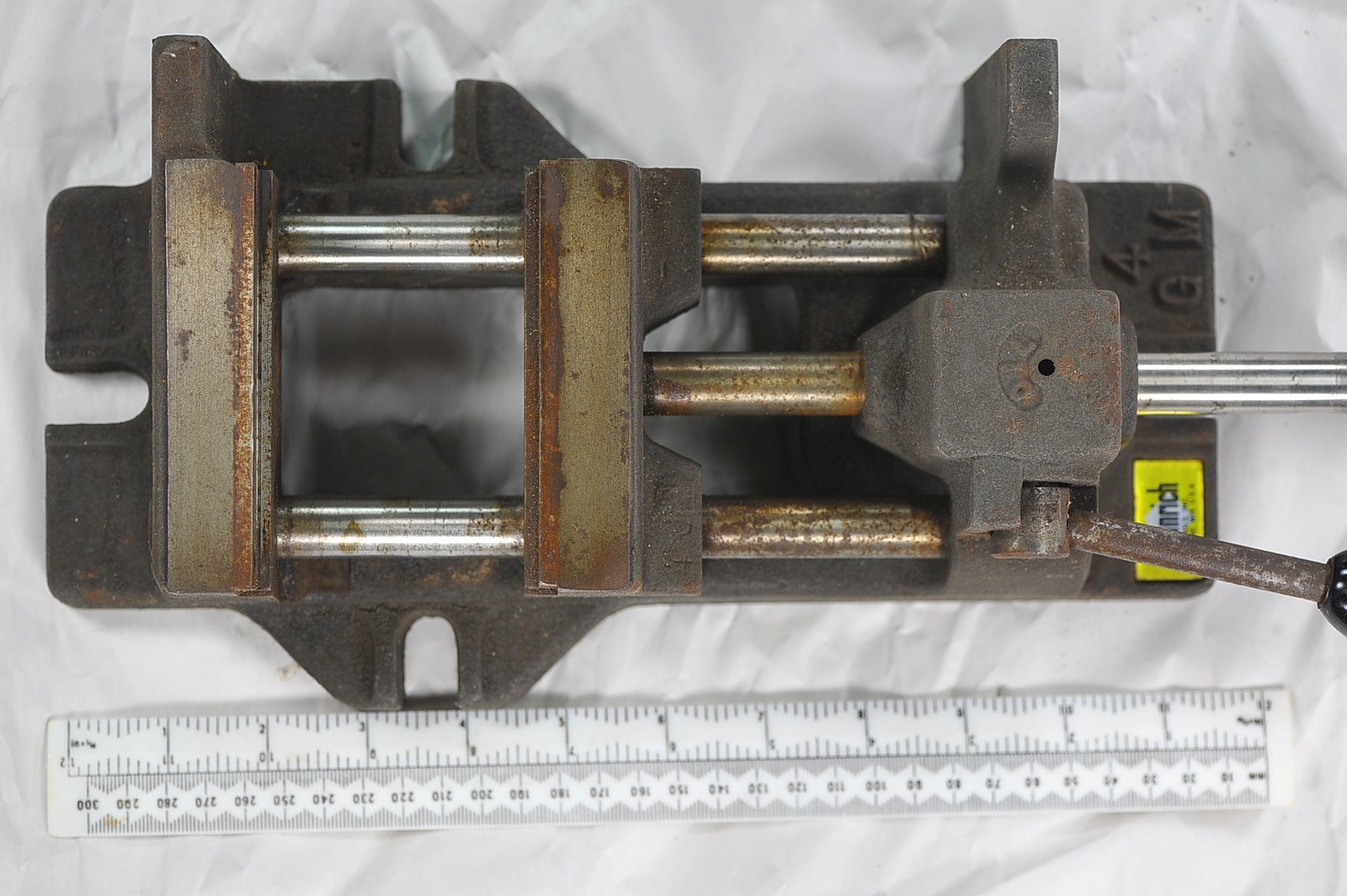 Heinrich No 4 GM Precision Toolmaker Grinding Vise 4" Jaw Racine Bakelite WI USA