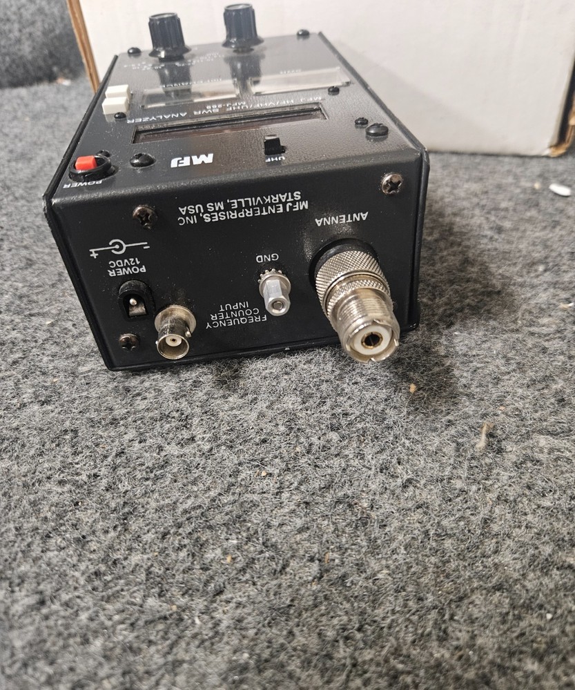 MFJ-269 RF Analyzer Ham Antenna Analyzer with manual and box