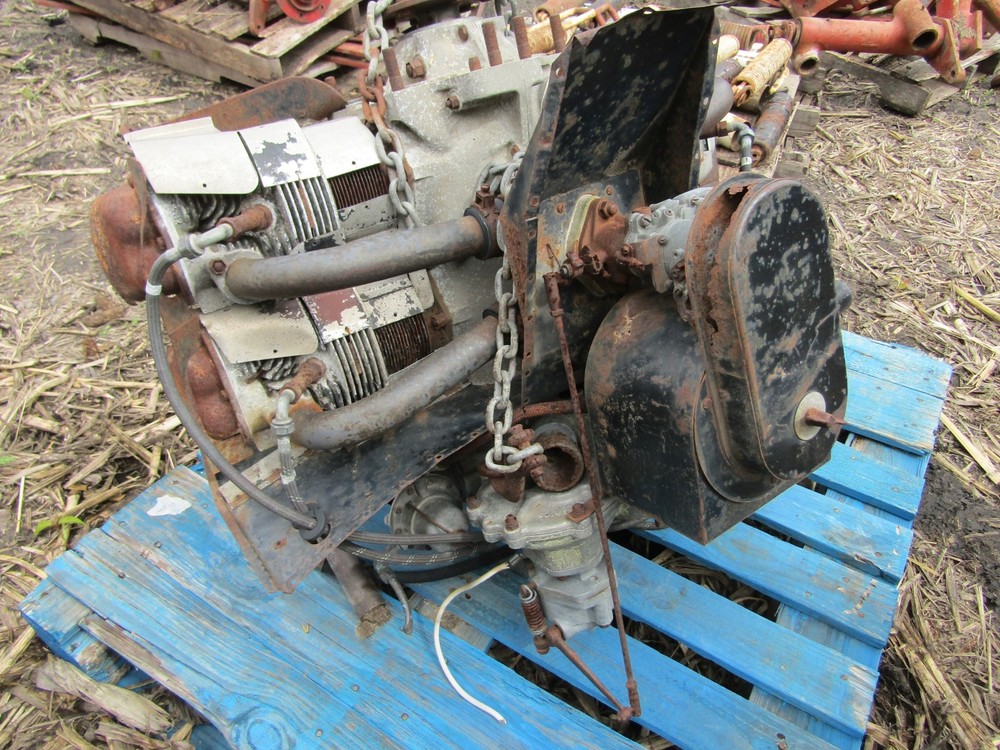 CONTINENTAL AIRPLANE ENGINE FOR PARTS