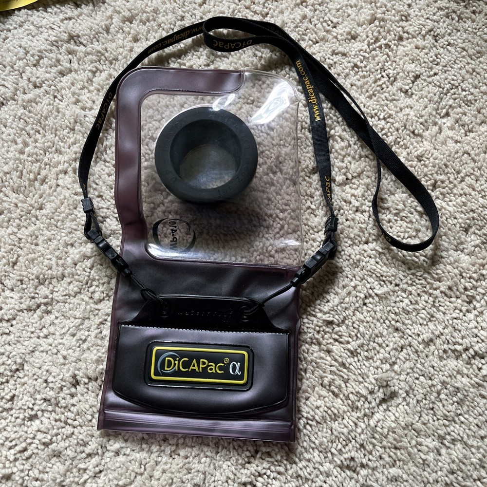 Digital Camera Waterproof Case-DiCaPac WP-410