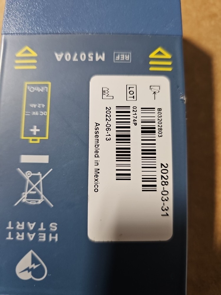Philips HeartStart AED replacement battery, specifically model M5070A, designed