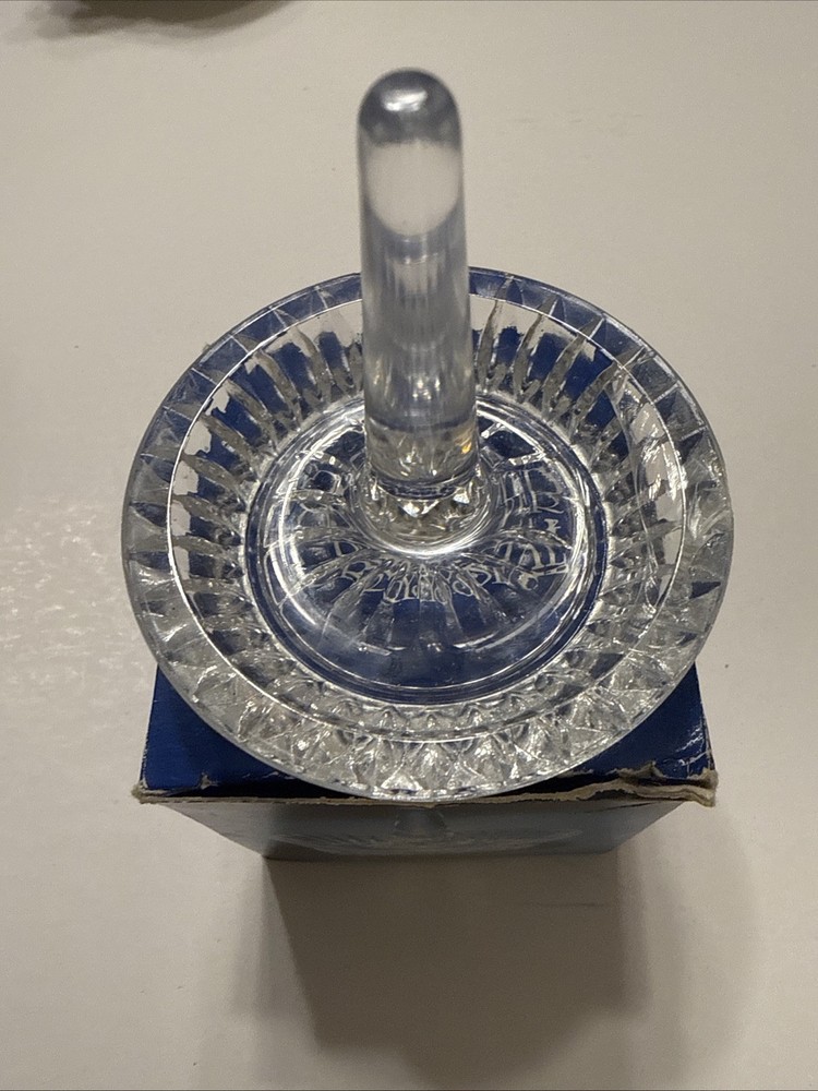 FOREVER CRYSTAL RINGHOLDER New