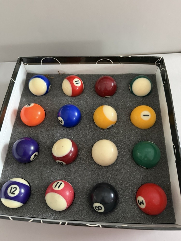Mini Billiard Balls And Triangle 17 Piece Set