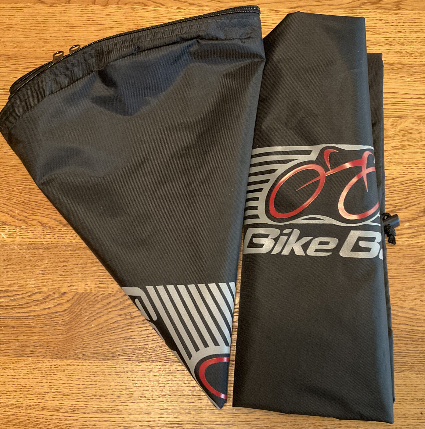 GoBike Single Wheel Bag for 1 Road Bicycle Wheel 27” - 700c w/ matching gear bag