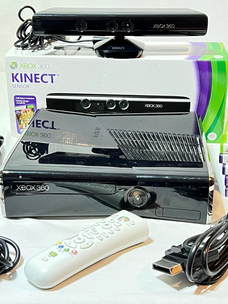 XBOX 360 SYSTEM, GAMES, KINECT SENSOR, XBOX 360 REMOTE CONTROLE EXCELLENT SHAPE