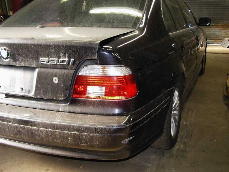 98 99 00 BMW 528I AC CONDENSER