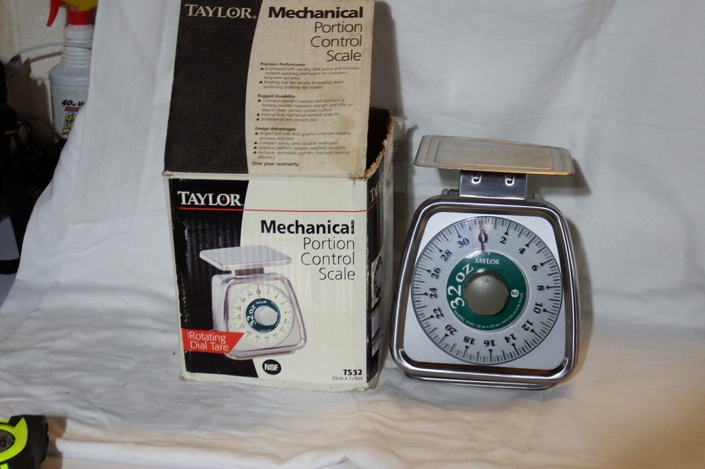 Taylor 32 oz Mechanical Dial Portion Control Scale with Removable Platform