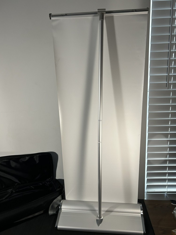 Small Banner Stand With Bag 40”x17”