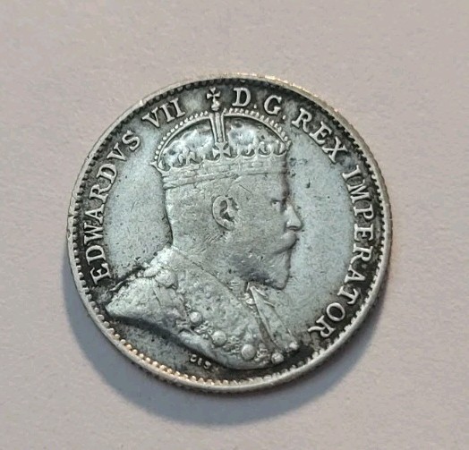 1910 Canada  Silver 5 Cents Coin
