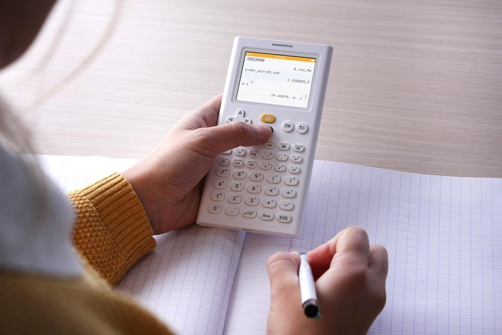 Student Graphing Calculator with Color Screen