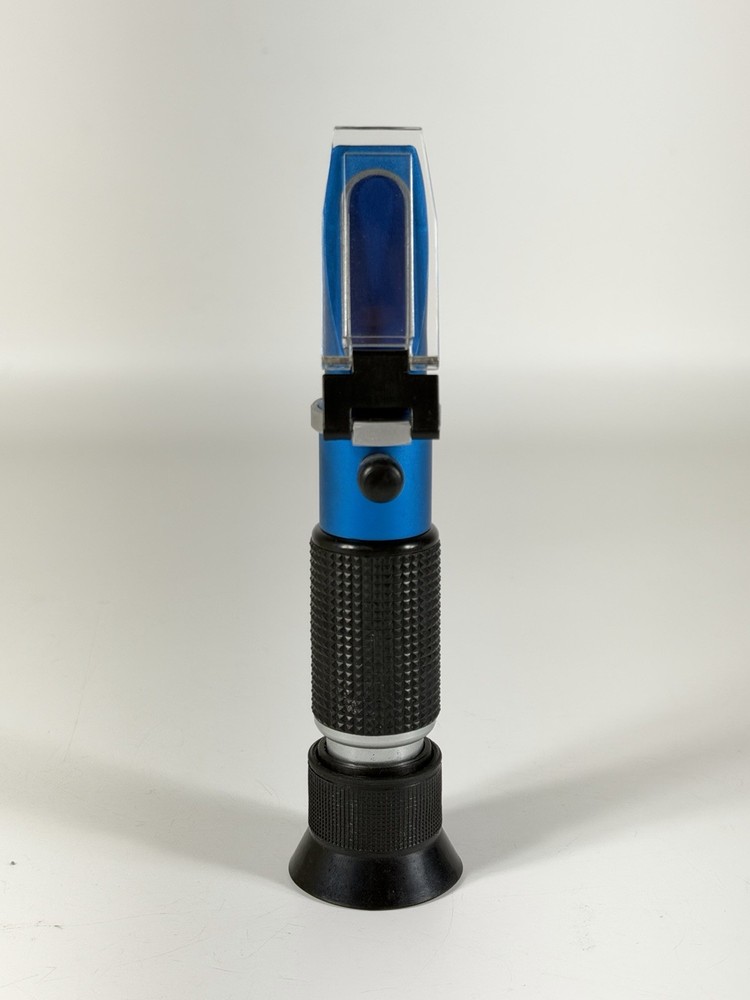 EXTECH RF20 Portable Salinity Refractometer - 0 to 100 PPT - 9PP82