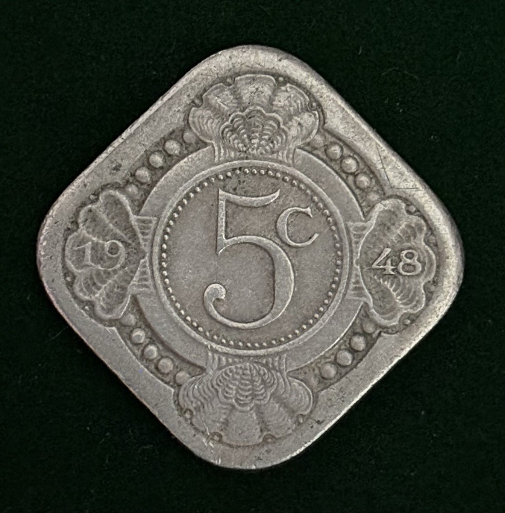 1948 5c Curacao KM47.  Excellent Condition.