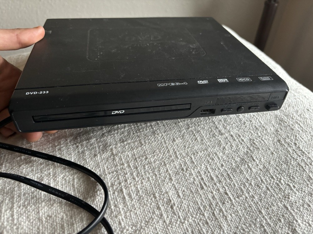 DVD-233 Player MPEG-4 MP3 HDCD Kodak CD Compatible | Tested & Working