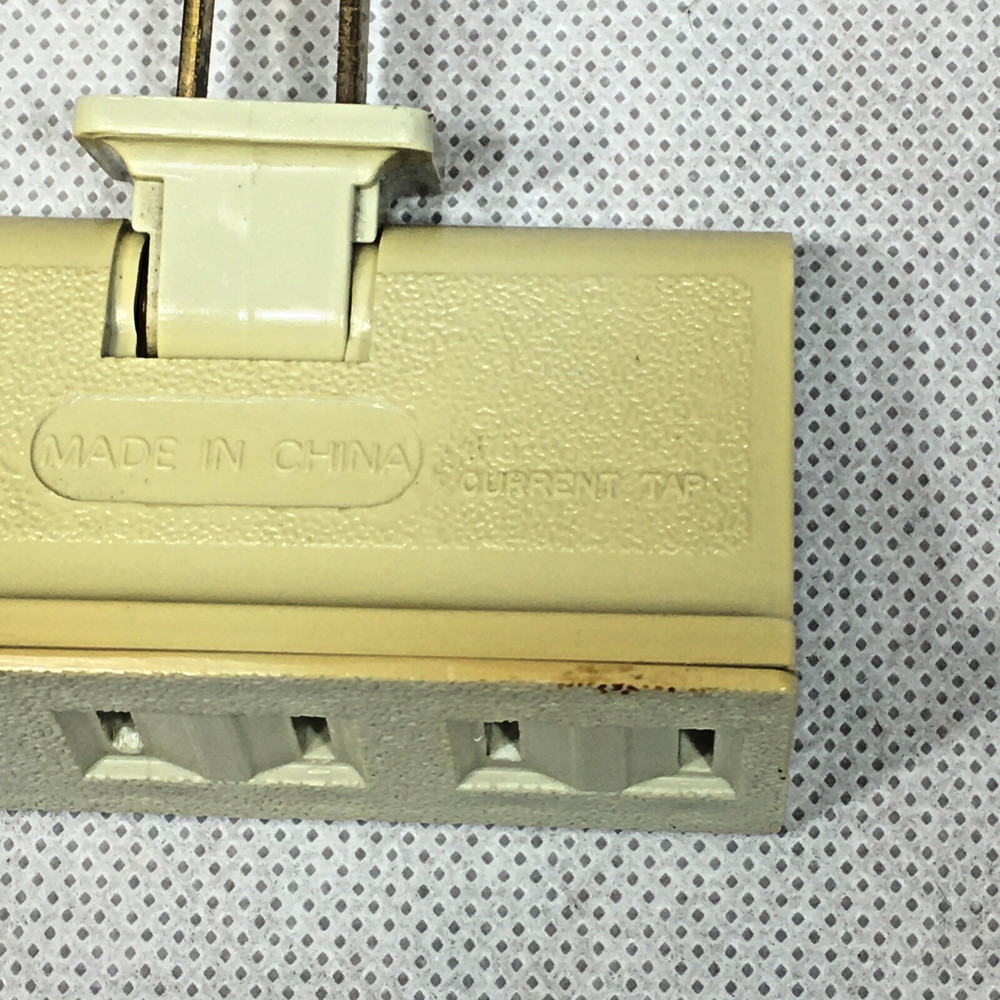 3-Outlet Wall Hugger Adapter Plug E124416 125V 15A