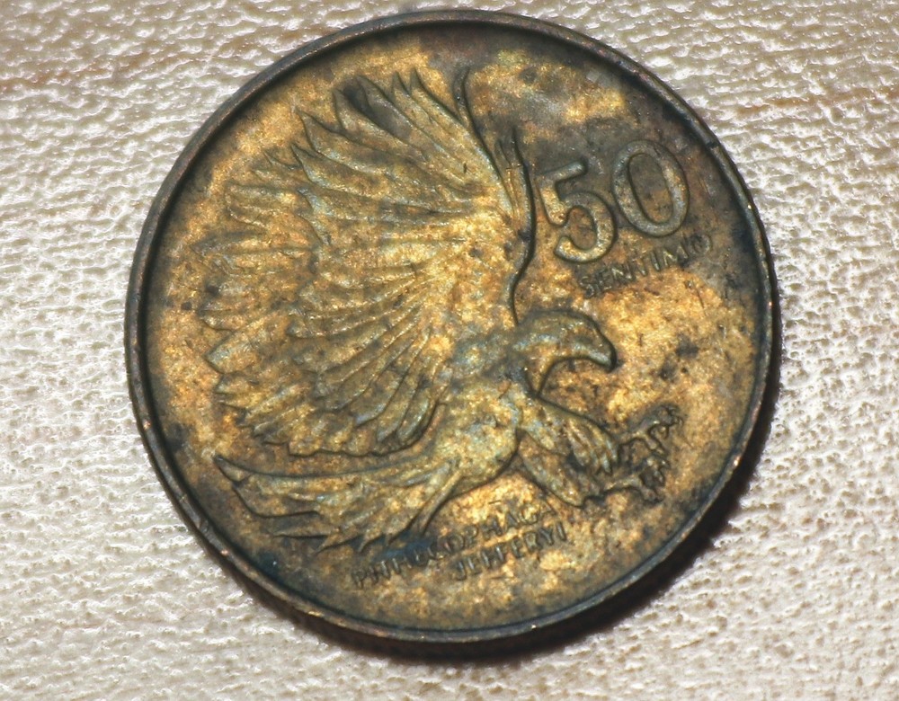 1991 Philippines 50 Sentimos Monkey-eating Eagle