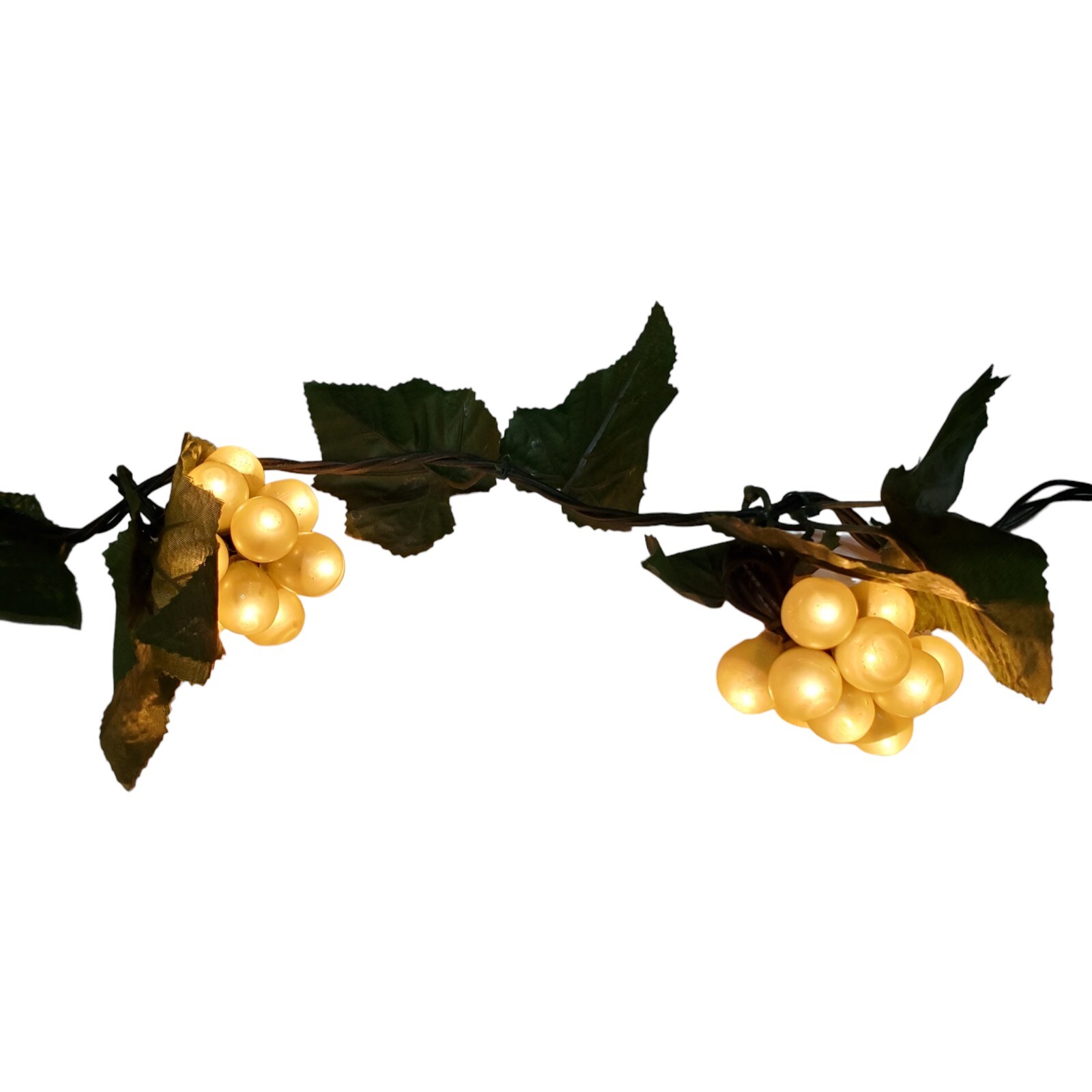 Grape Cluster Patio Light Set Green Leaves 8' Cord, 8 Clusters, 100 Mini Lights