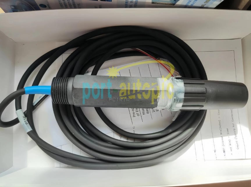One New HACH PC1R1A PH Electrode