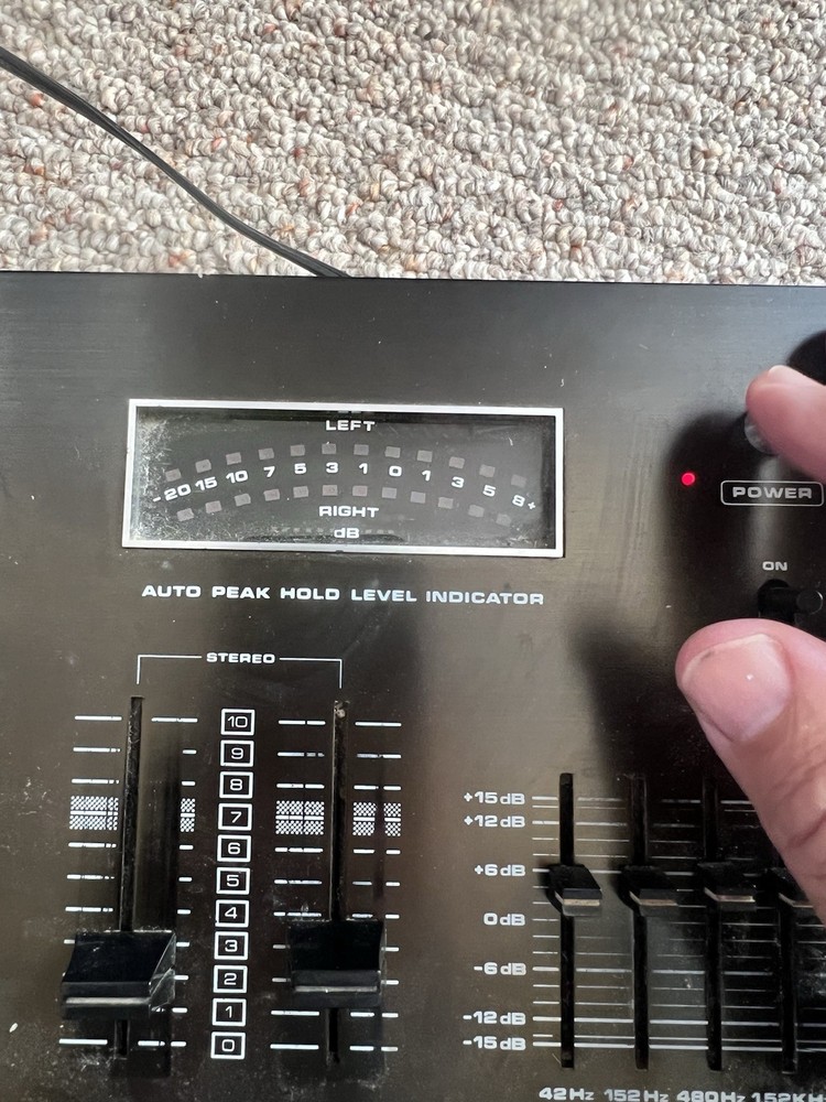 Numark PPD Smart Beat DM1750RM Stereo Pre-Amp Control Center