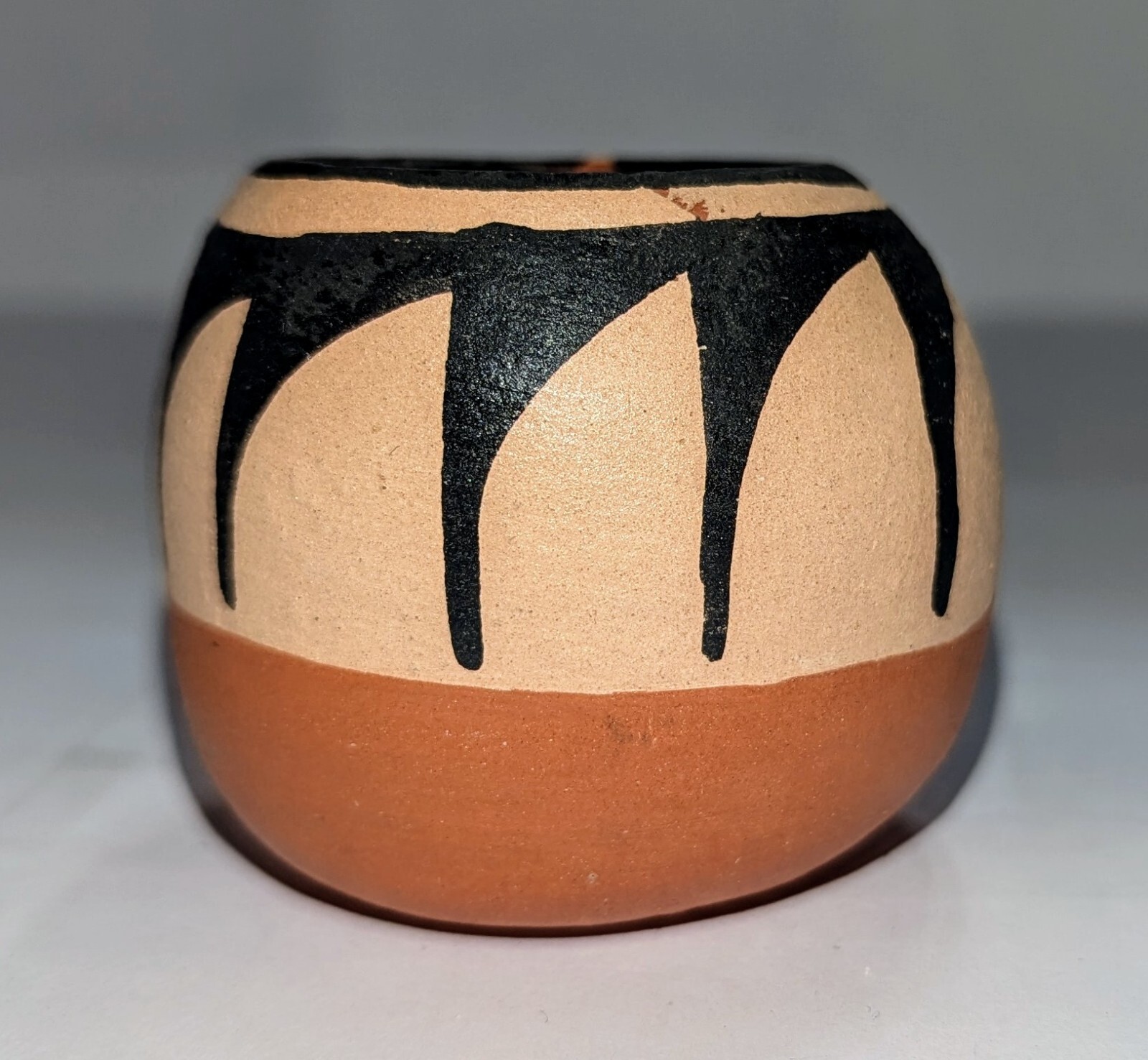 Vtg Native American Mini Pottery x2 Kewa & Jemez Pueblo Signed Lovato & Chinana