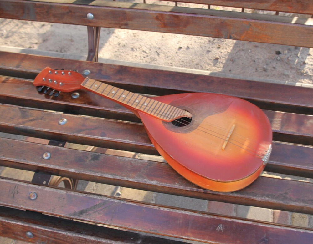 Vintage Mandalina 8 strings / national stringed instrument