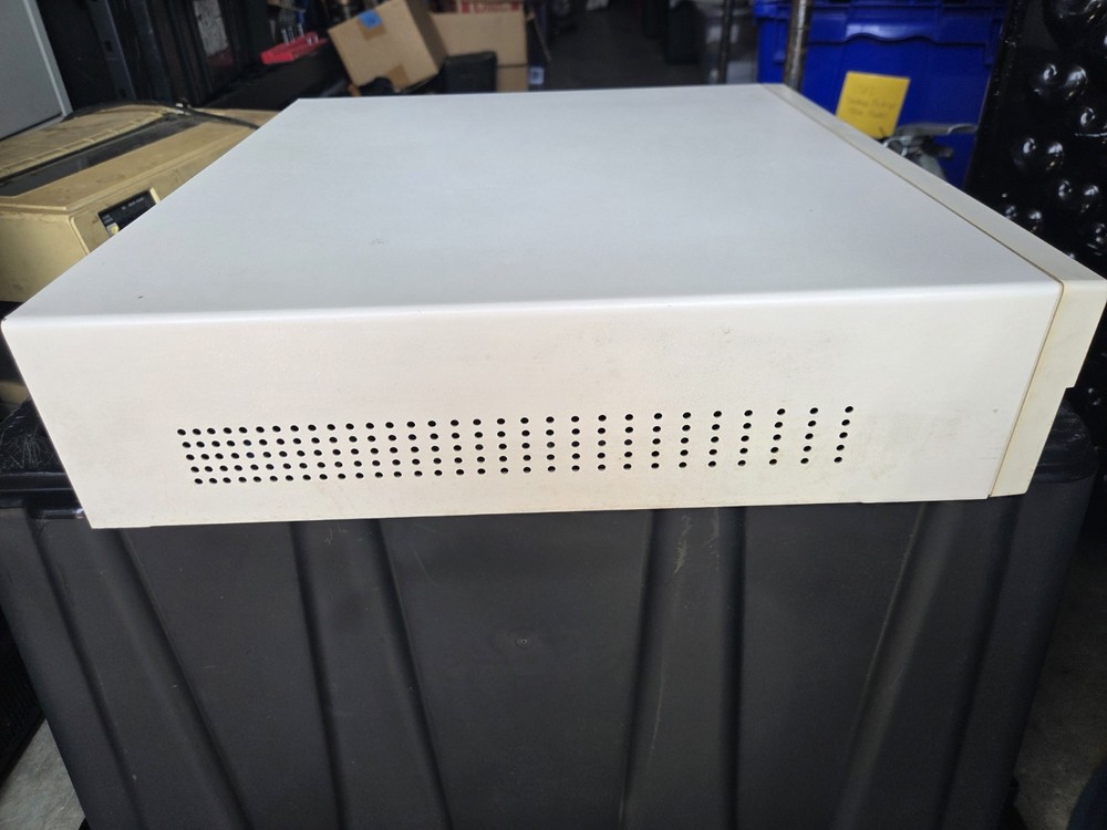 Compaq Presario Computer 7212 Vintage 90s Desktop Computer Powers On UNTESTED