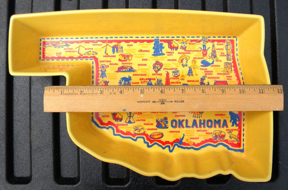 OKLAHOMA BAKING DISH Oven to Table STONEWARE 13.5" Vibrant Yellow