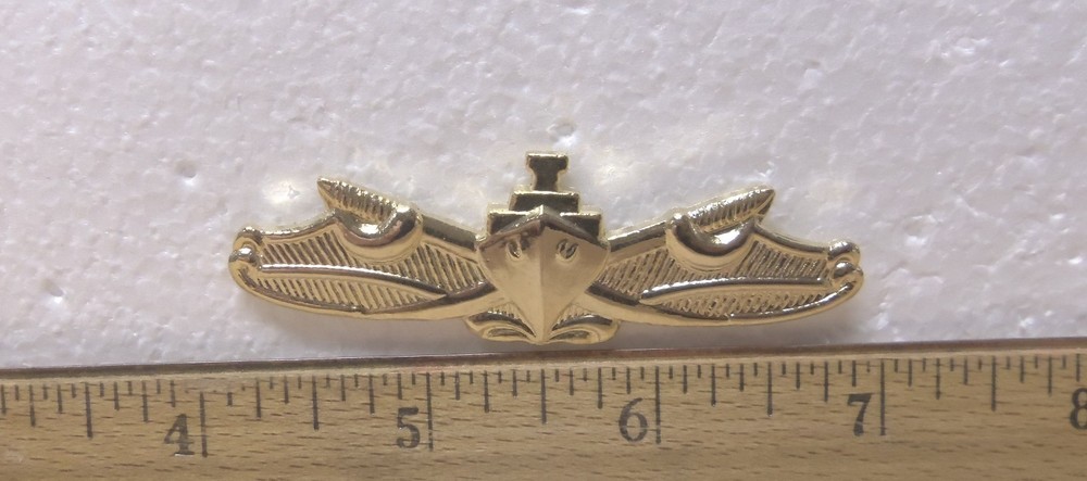 Large US Navy - Surface Warfare Pin