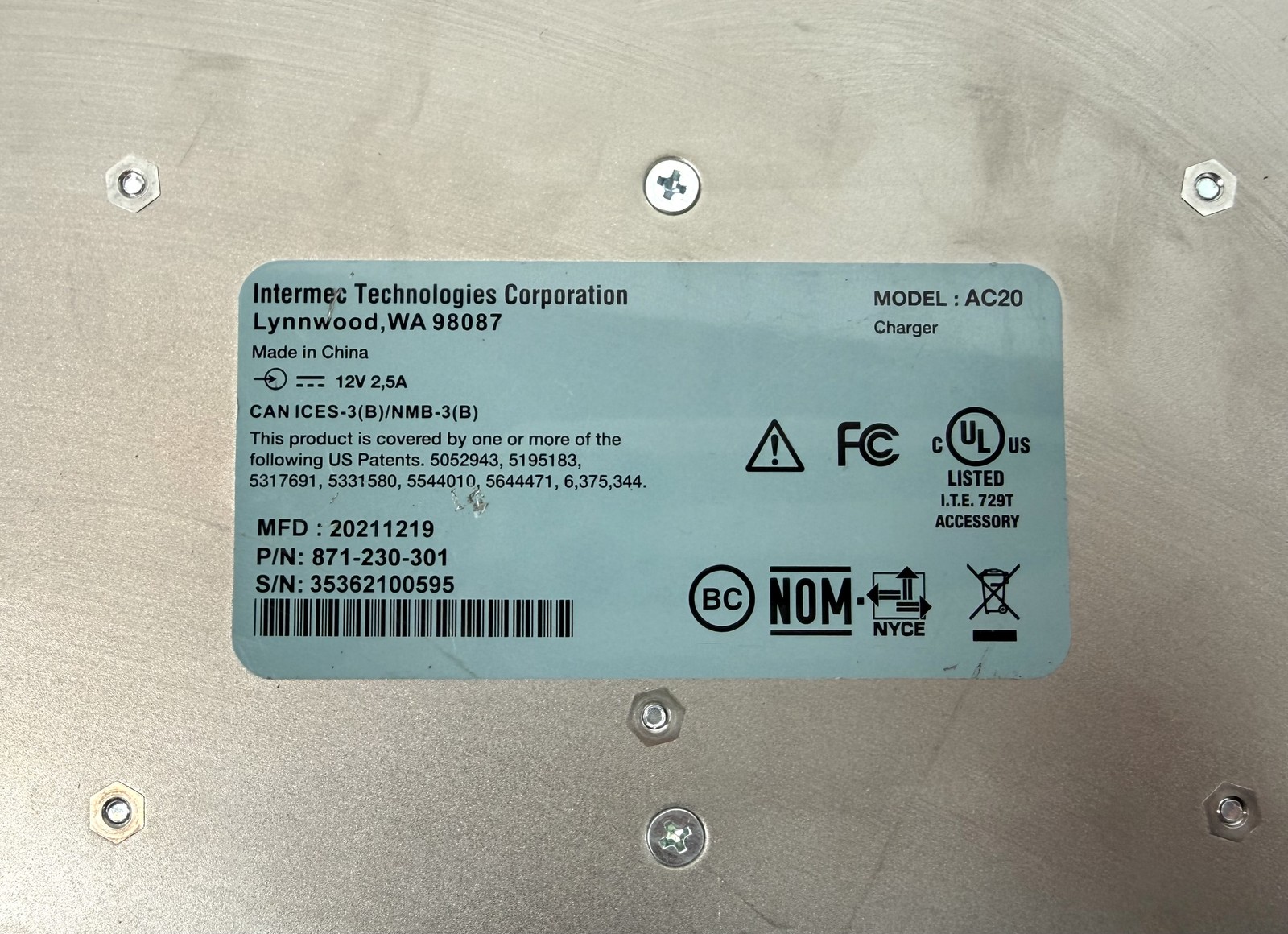 Lot of 4 Honeywell CK65 Computer Barcode Scanner CK65-L0N-BMC110F w/Battery Dock