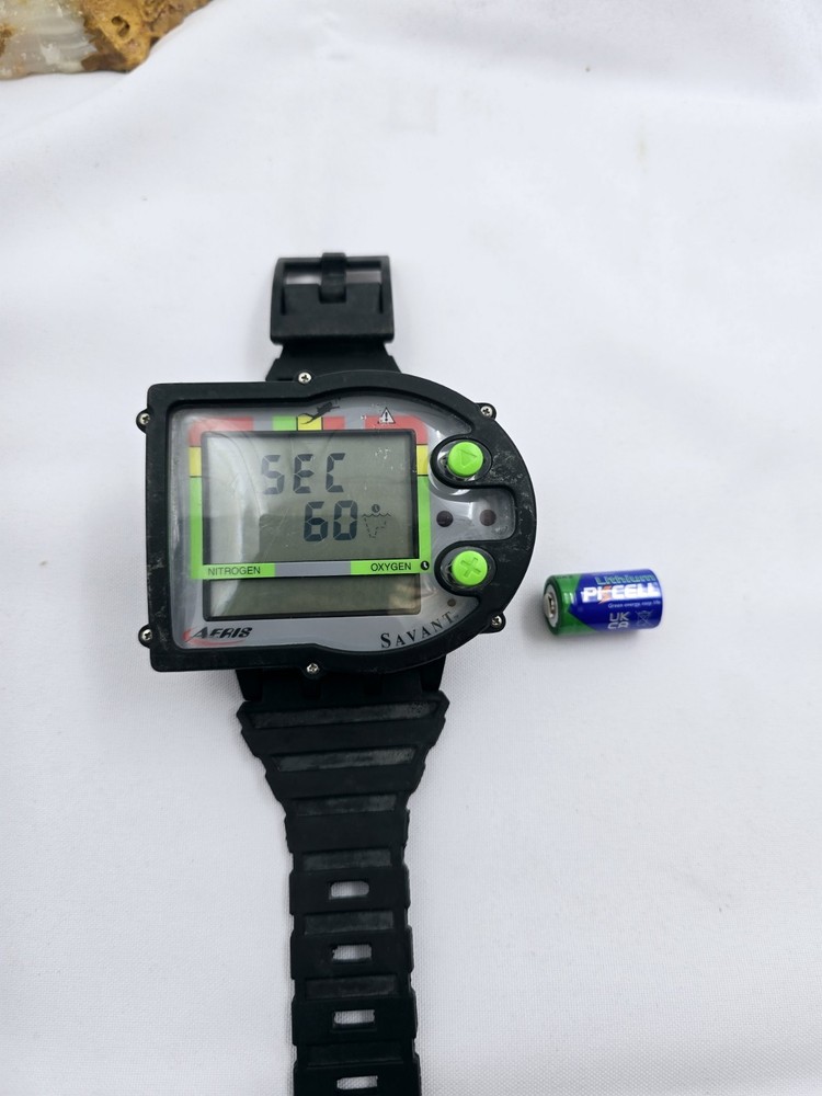 AERIS Savant Wrist  Dive Computer Unested PARTS REPAIR